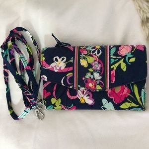 Vera Bradley Strap Wallet Bag (Ribbons)
